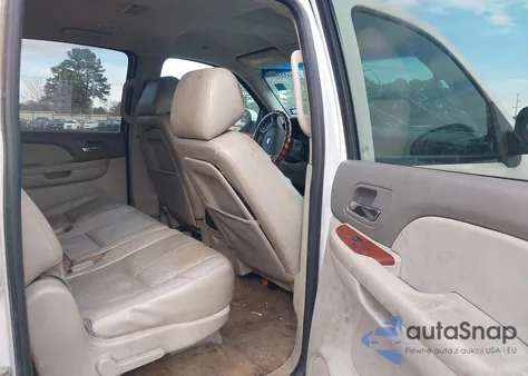 2013 Chevrolet Suburban 1500 Lt z USA, uszkodzony, nr VIN 1GNSCJE09DR179419